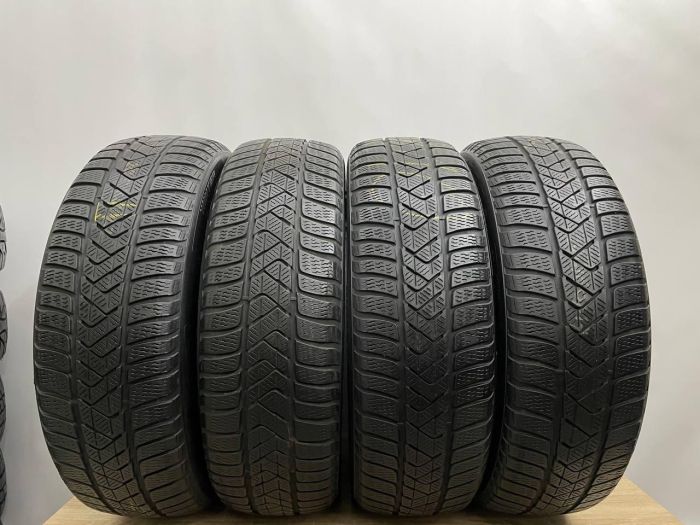 Шини Комплект Pirelli 205/60 r17 зима Гума