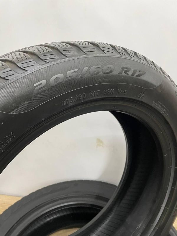 Шини Комплект Pirelli 205/60 r17 зима Гума