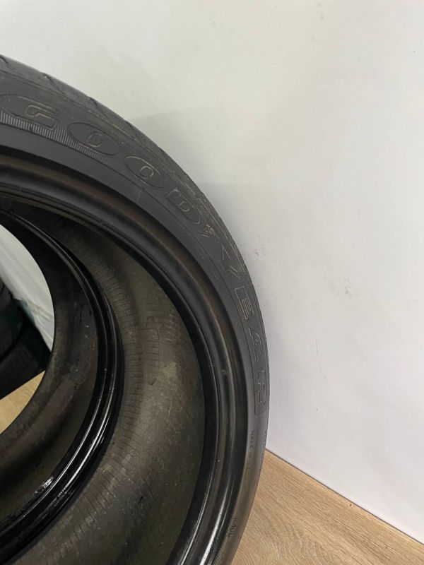 Шини Пара Bridgestone 255/45 r20 ЛІто Гума