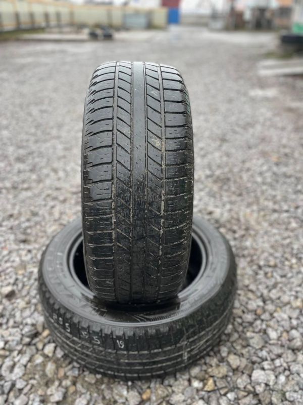 Шини Пара Goodyear 255/55 r19 Літо Гума