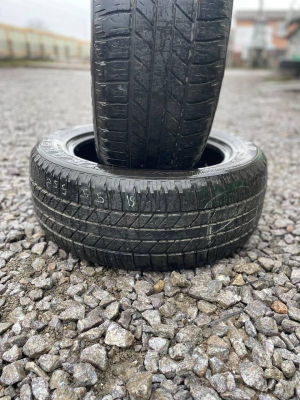 Шини Пара Goodyear 255/55 r19 Літо Гума