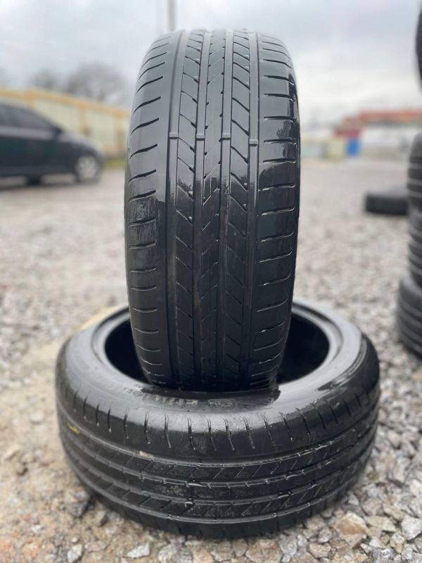 Шини Пара Goodyear 235/45 r19 run flat Літо Гума 7mm 2015 100 грн. / за 1 шт.