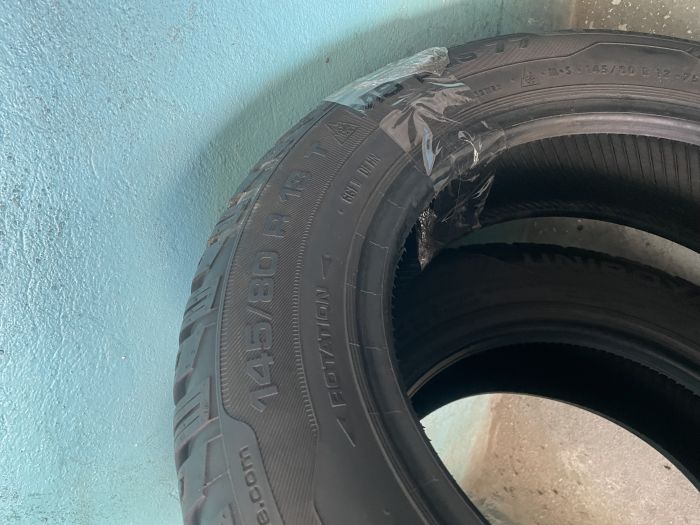 Шини пара Uniroyal 145/80 r13 зима резина
