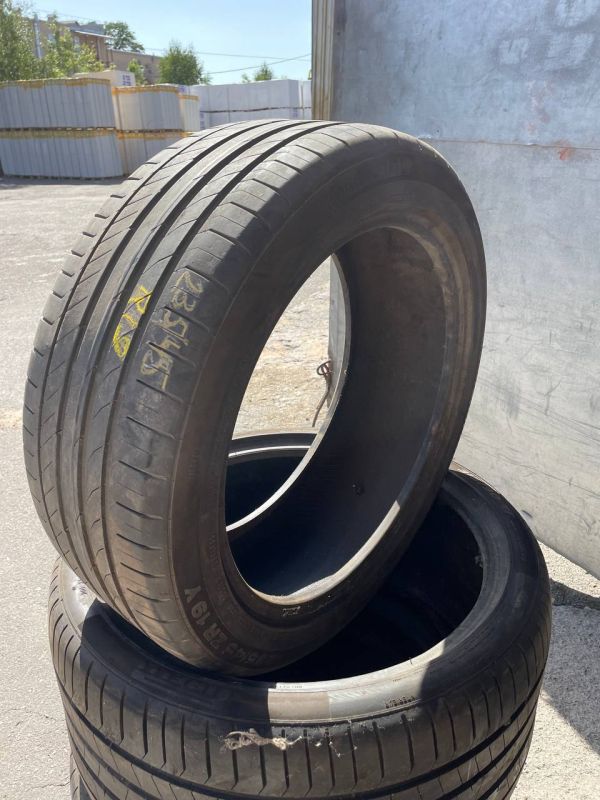 Continental Contisport5 2016p  235/45 r19