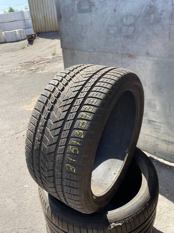 Pirelli Sotozerro 2019p 315/30 r21 winter