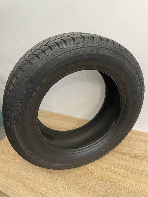 Continental 205/65 r16c
