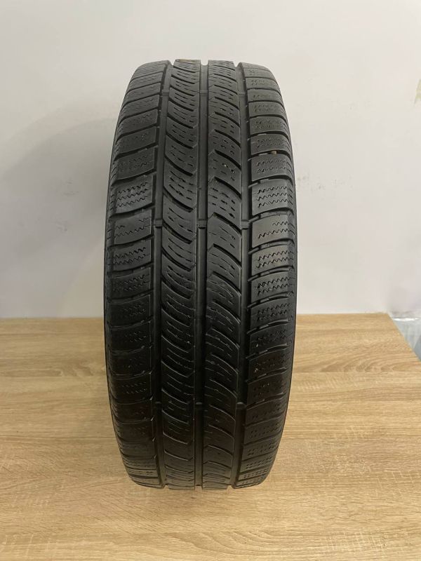 Continental 205/65 r16c
