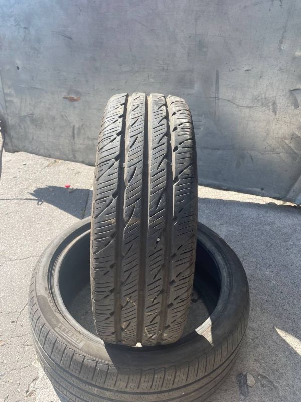 Uniroyal 225/70 r15c 