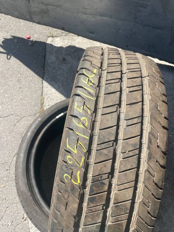 Continental 225/65 r16c 2015p 