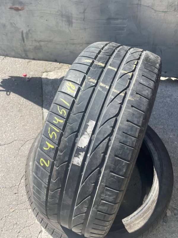 Bridgestone 245/45 r18 