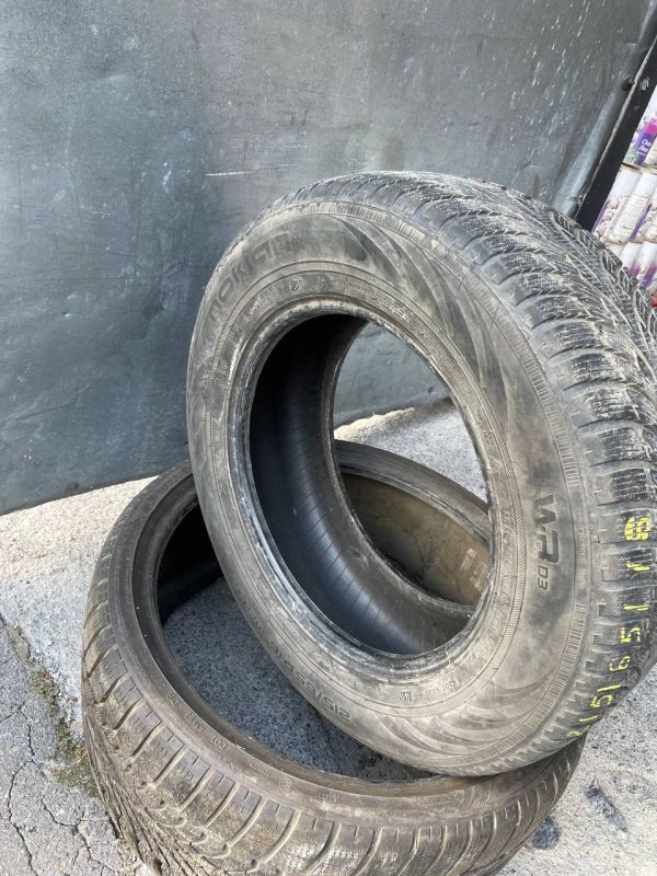 Nokian 215/65 r16