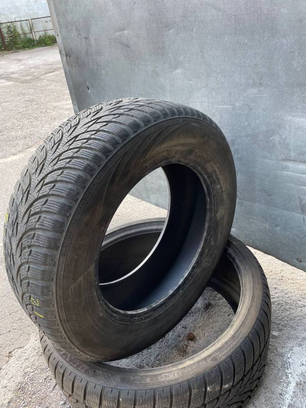 Nokian 215/65 r16
