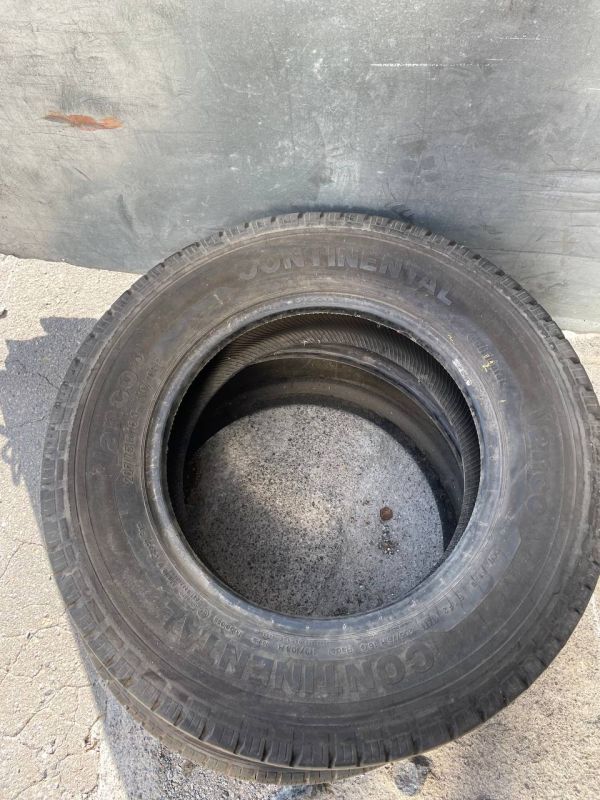 Continental 205/75 r16c 