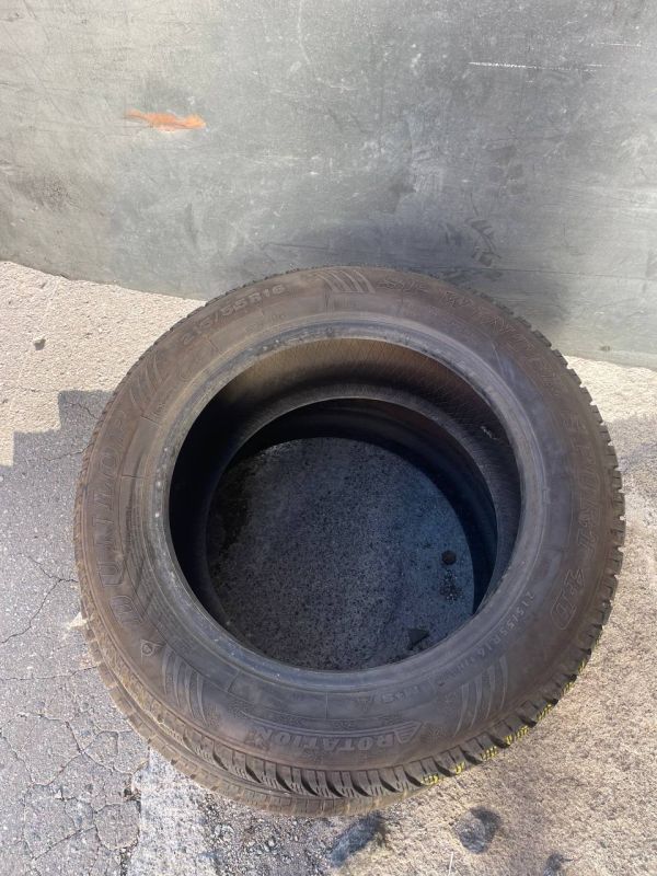 Dunlop 215/65 r16 