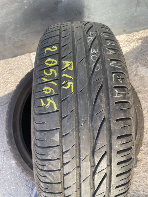 Bridgestone 205/65 r15  