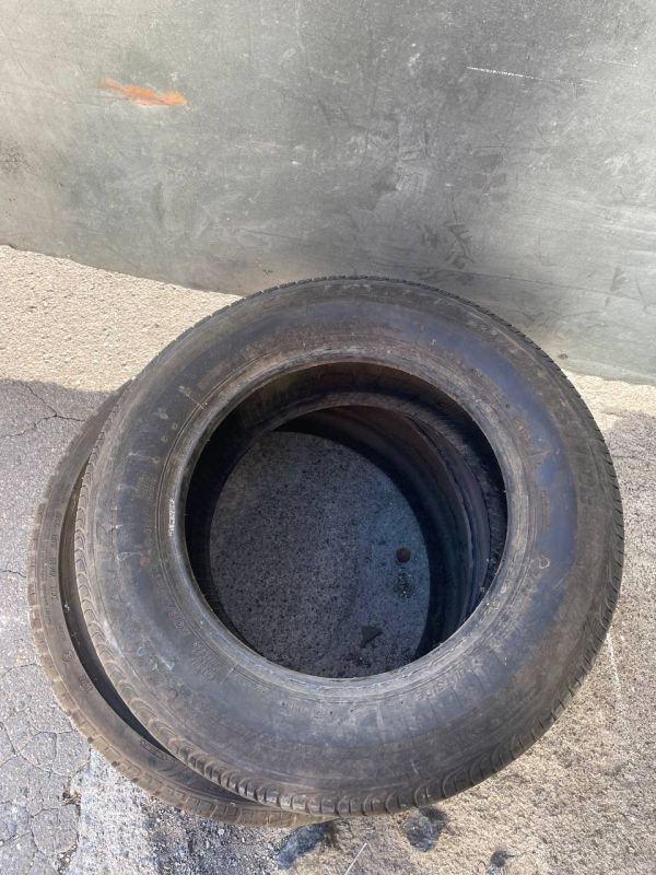 Bridgestone 205/65 r15  