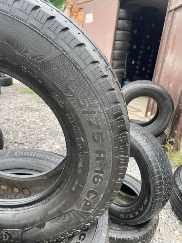 Шини Комплект continental 225/75 r16с літо гума
