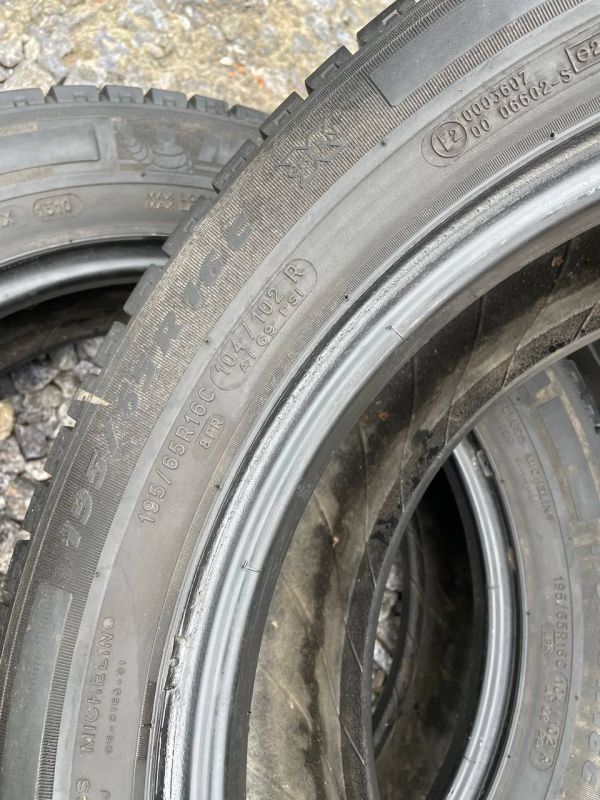Пара Michelin 195/65 r16c літо гума