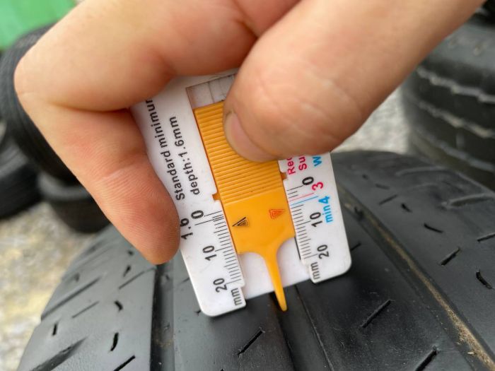 Пара Michelin 195/65 r16c літо гума