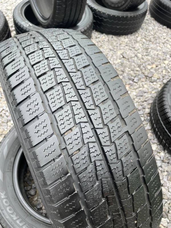 Шини Пара Hankook 215/60 r17c зима гума