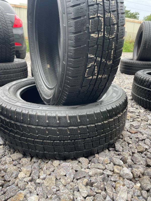 Шини Пара Hankook 215/60 r17c зима гума
