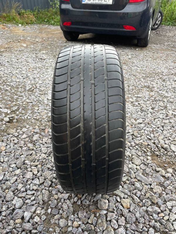Dunlop 225/45 r17 4mm run flat