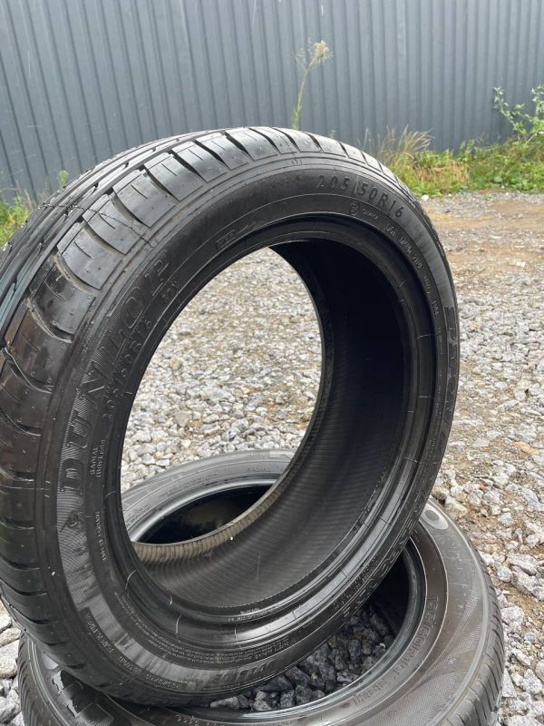 Dunlop 205/50 r16 8mm run flat