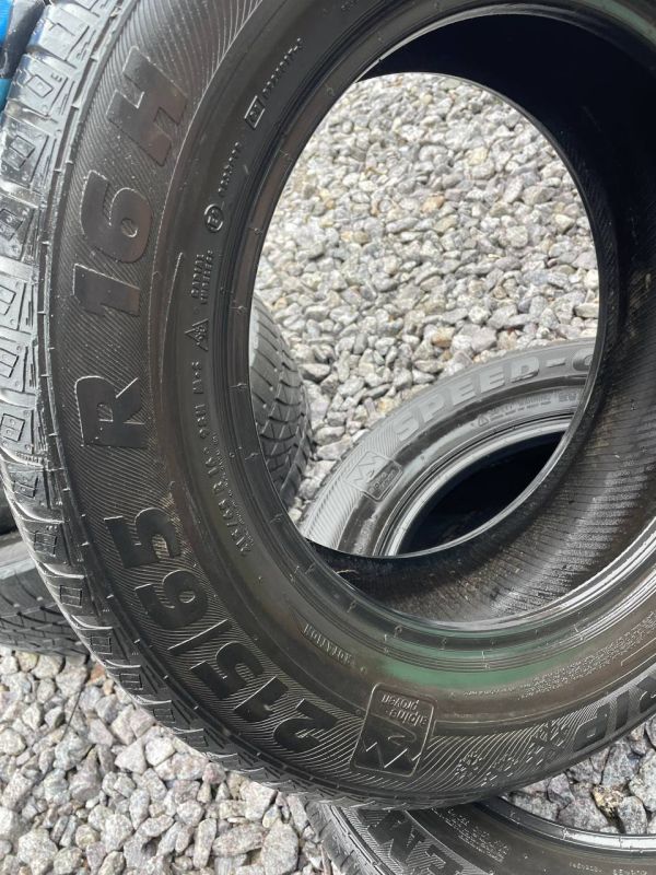 Шини пара Semperito 215/65 r16 зима Гума