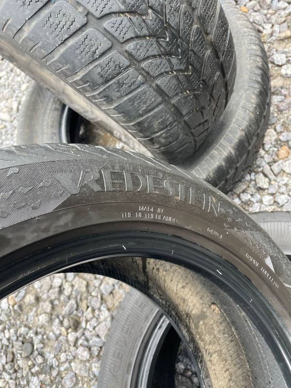 Шини пара Vredstein 205/55 r17 зима Гума