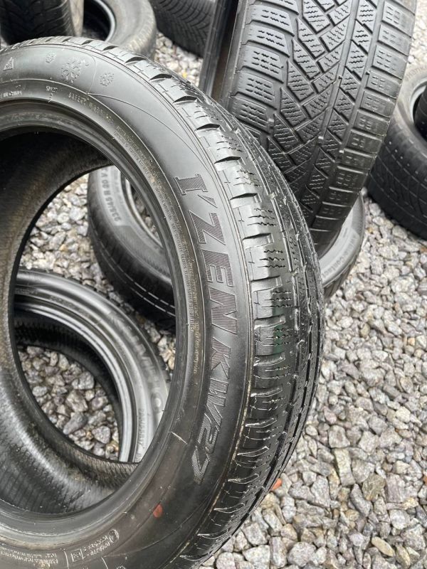 Шини пара Kumho 205/55 r17 зима Гум