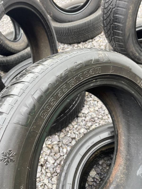 Шини пара Tigar 205/55 r16 зима Гума