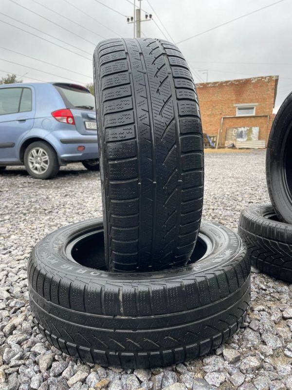 Шини пара Continental 205/60 r16 зима Гума