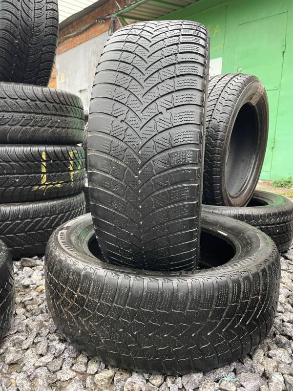 Шини пара Bridgestone 205/55 r16 зима Гума