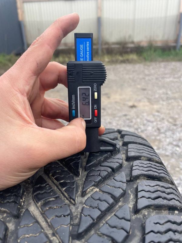 Шини пара Debica 185/65 r15 зима Гума