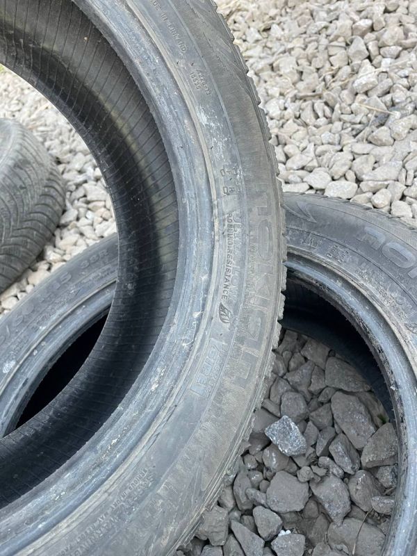 Шини пара Nokian 185/60 r15 зима Гума