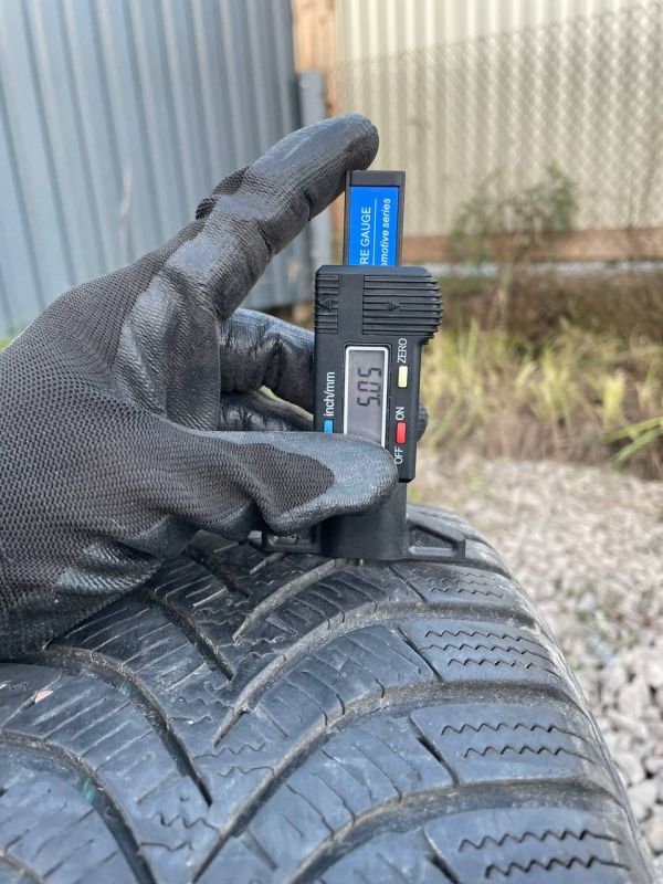 Шини пара Hankook 185/65 r15 зима Гума