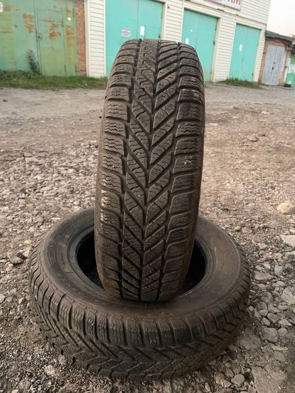 Шини пара Debica Frigo 185/65 r15 зима Гума