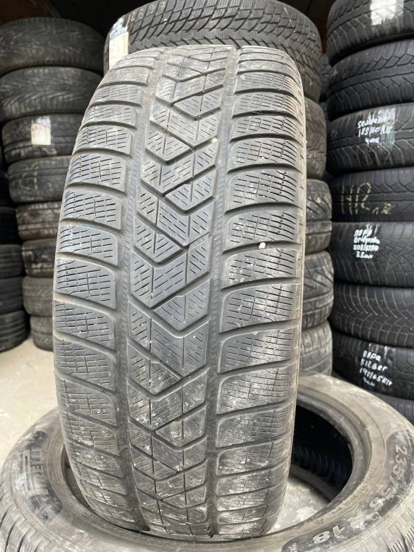 Шини пара Pirelli 235/55 r18 зима Гума
