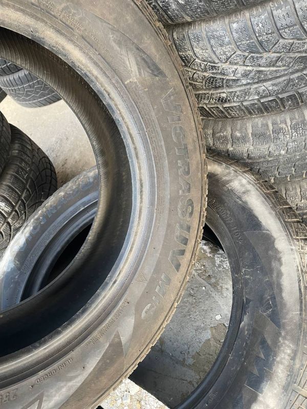 Шини пара Maxxis 225/60 r17 зима Гума