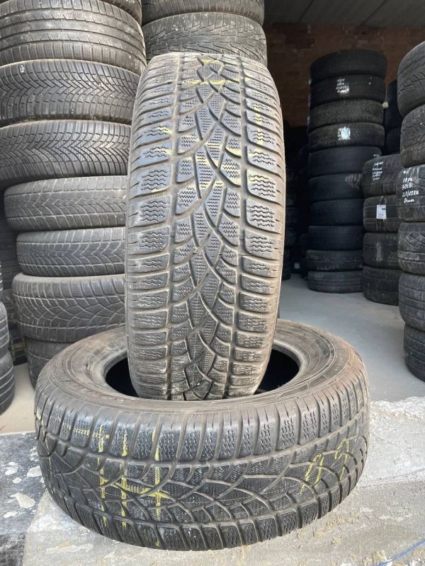 Шини пара Dunlop 235/60 r17 зима Гума