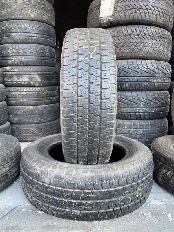 Шини пара Continental 205/65 r16c Vanco Front зима Гума