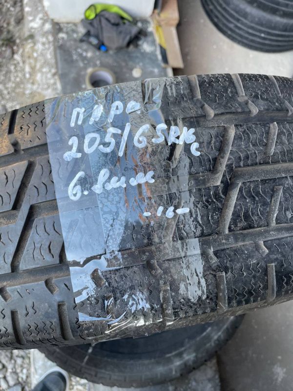 Шини пара 205/65 r16c зима Гума