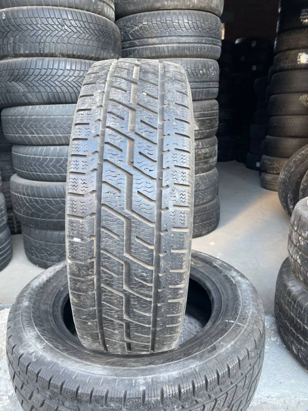 Шини пара 205/65 r16c зима Гума