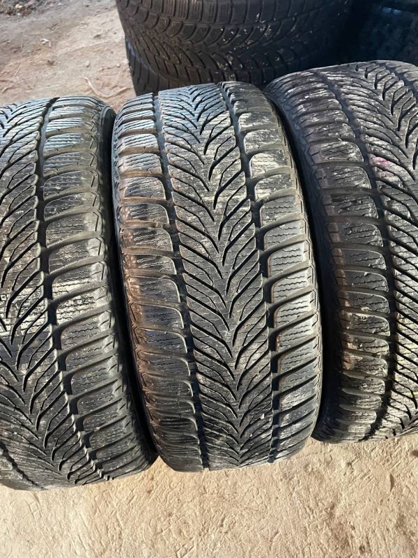 Шини комплект Sava 225/45 r17 зима Гума