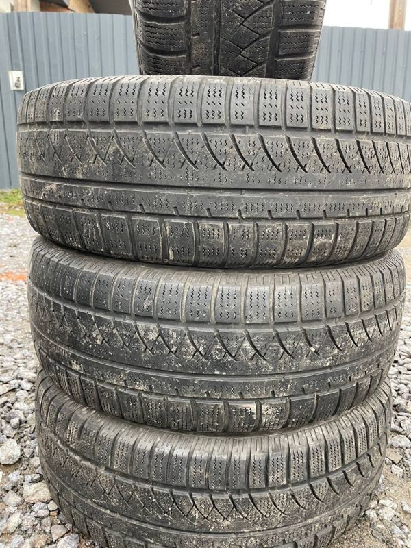 Шини комплект 235/55 r18 зима Гума