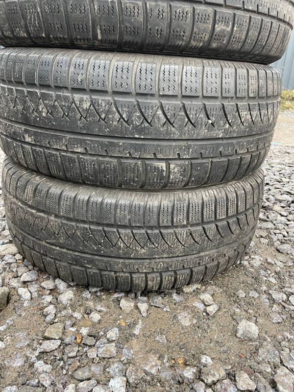 Шини комплект 235/55 r18 зима Гума