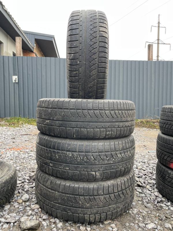 Шини комплект 235/55 r18 зима Гума