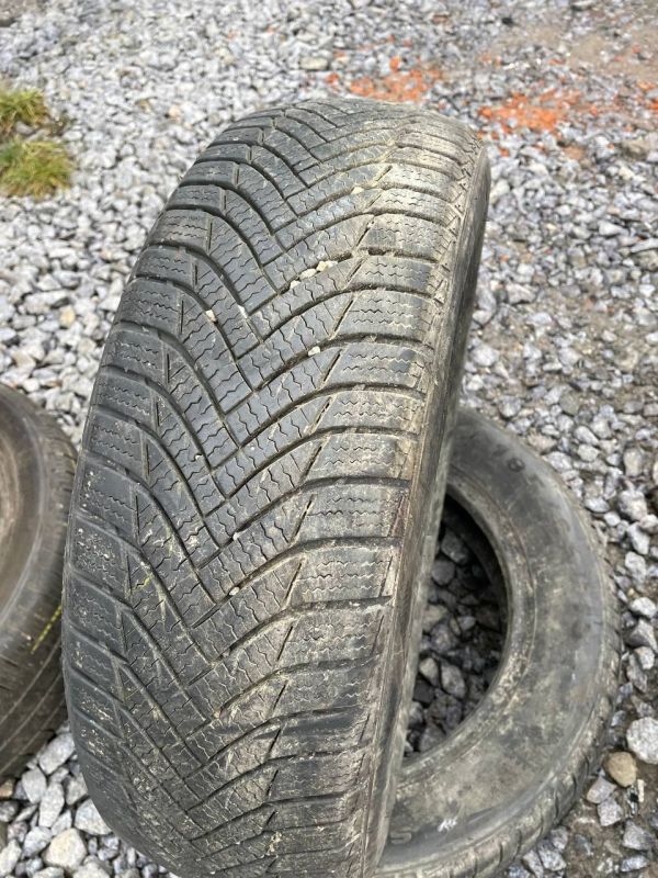 Шини пара Goodyear 185/65 r15 зима Гума