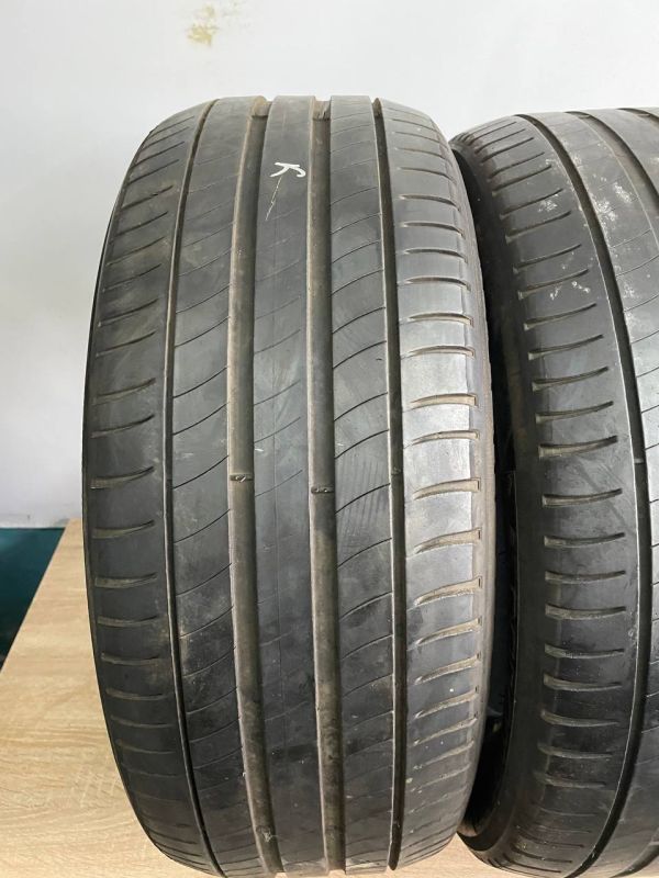 Шини пара Michelin 235/55 r17 літо Гума