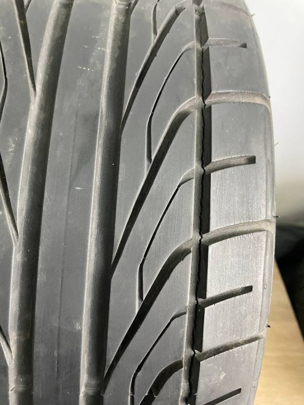Шини пара Dunlop 225/50 r16 літо Гума